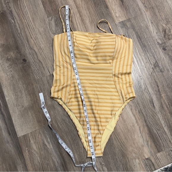 tigerlily verena sloane one piece swimsuit size L - Picture 15 of 15